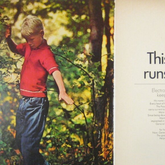 Vintage General Electric Print AD 2 Page Boys Heart Runs On Batteries 1960s GE - Picture 2 of 2